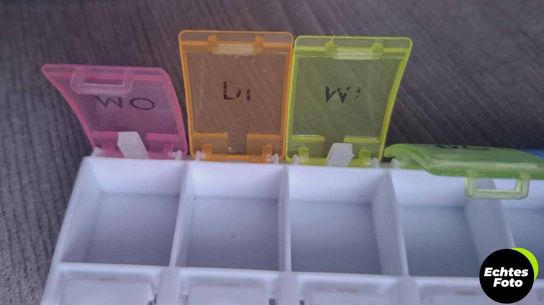 jsdoin-tablettenbox-7-faecher-einzigartig-regenbogen-foto-3