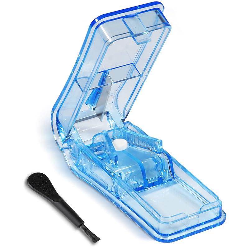 Mit dem Opret Tablettenteiler in Blau wird das Teilen von Tabletten zum Kinderspiel!