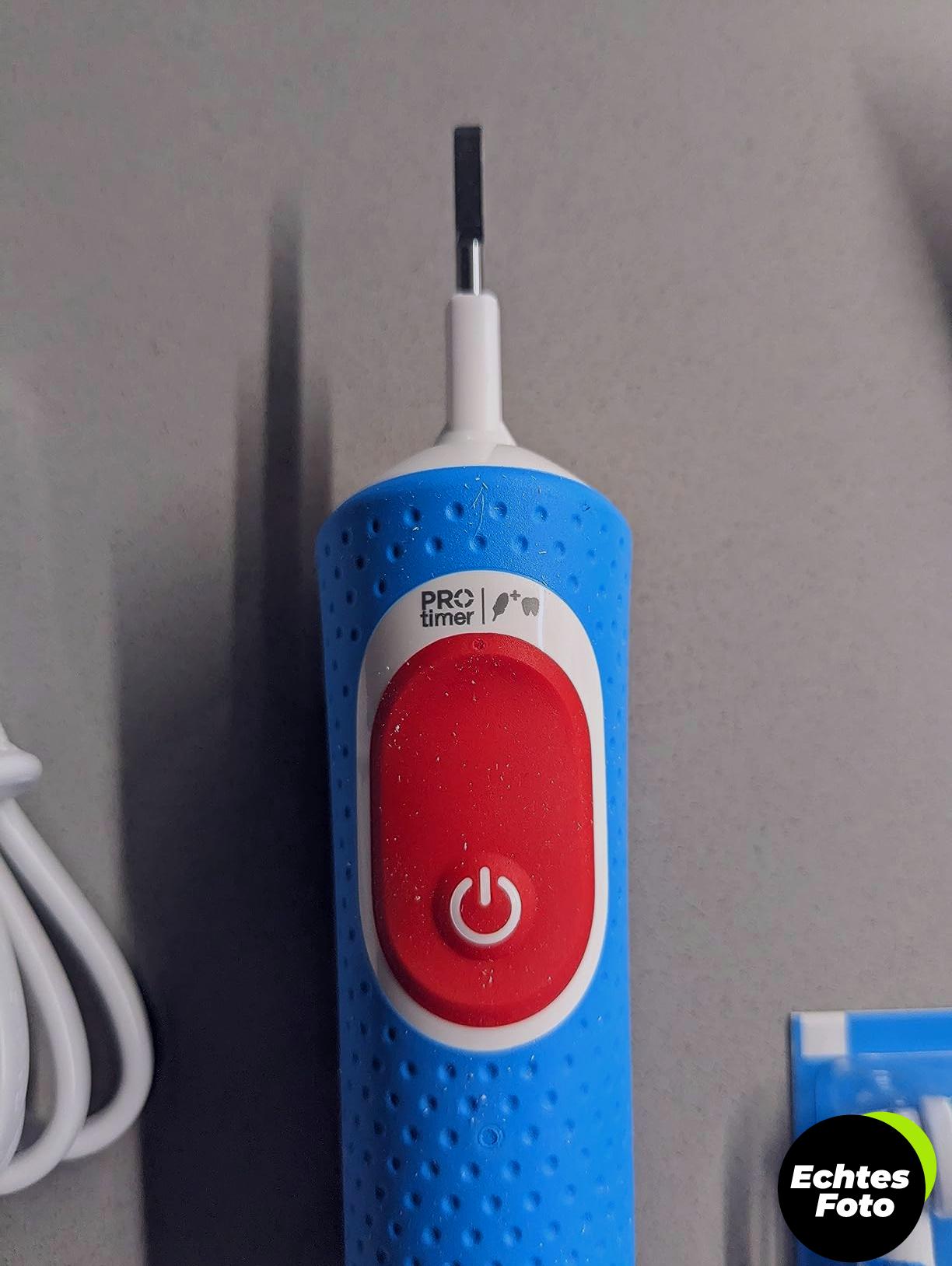 oral-b-kids-spiderman-zahnbuerste-3plus-elektrisch-blau-rot-foto-3