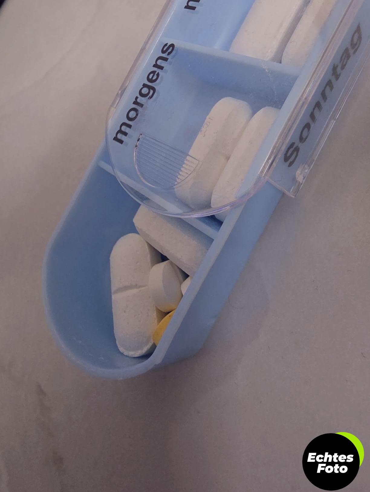 pillendose-7-tage-tower-17384-foto-3